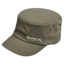 Cargar imagen en el visor de la galería, GORRA MILITAR FLEXFIT DE SARGA DE ALGODÓN